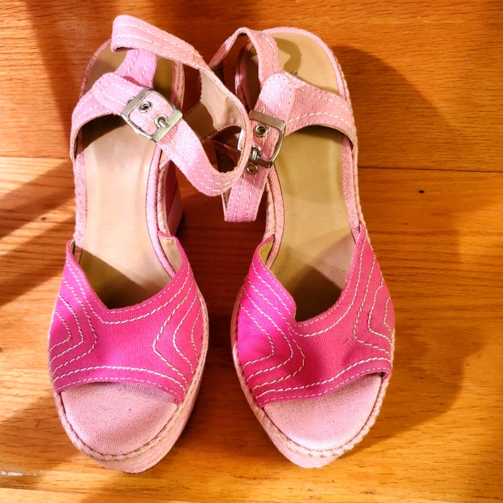 Pink sandals 10 👡